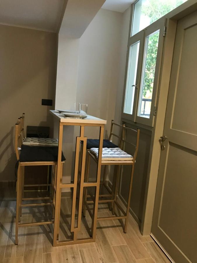 Georgias Central Chania  Bagian luar foto