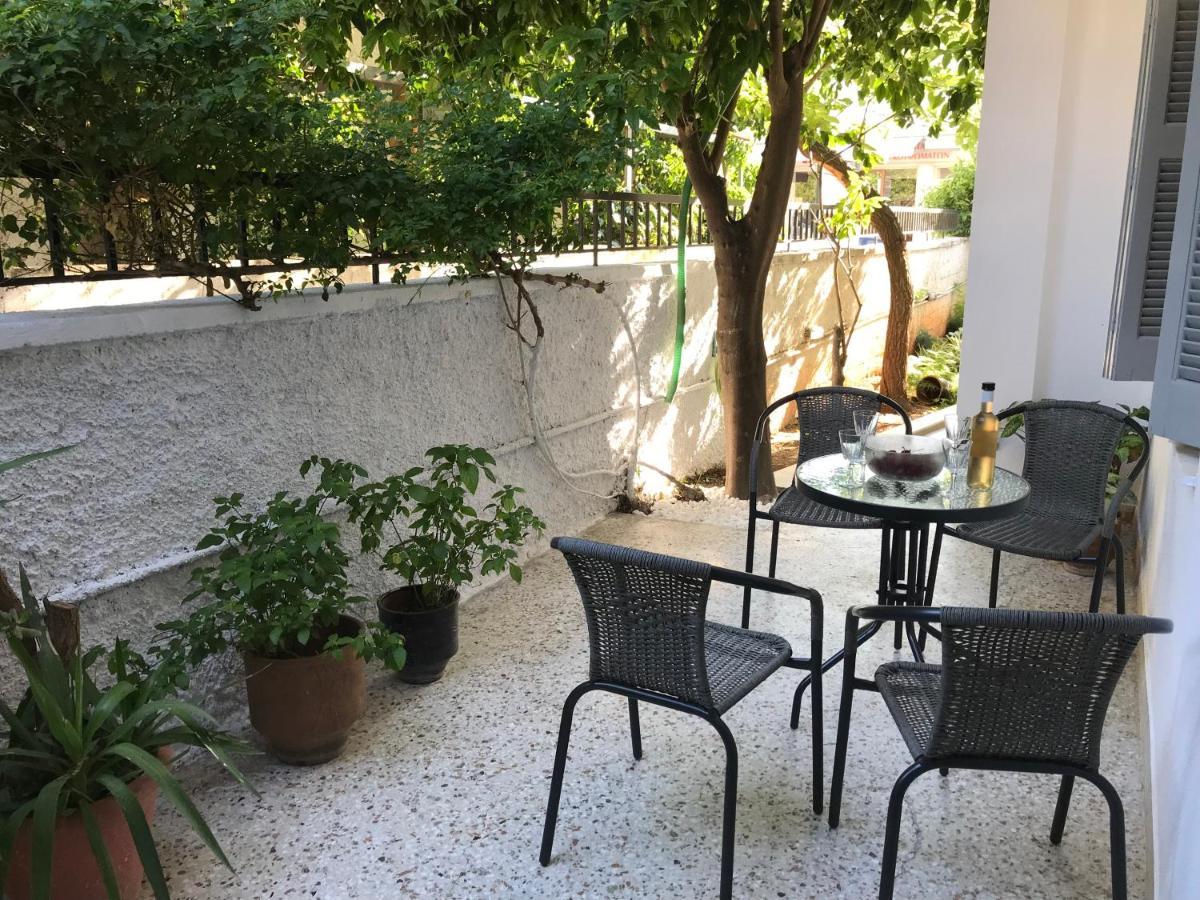 Georgias Central Chania  Bagian luar foto