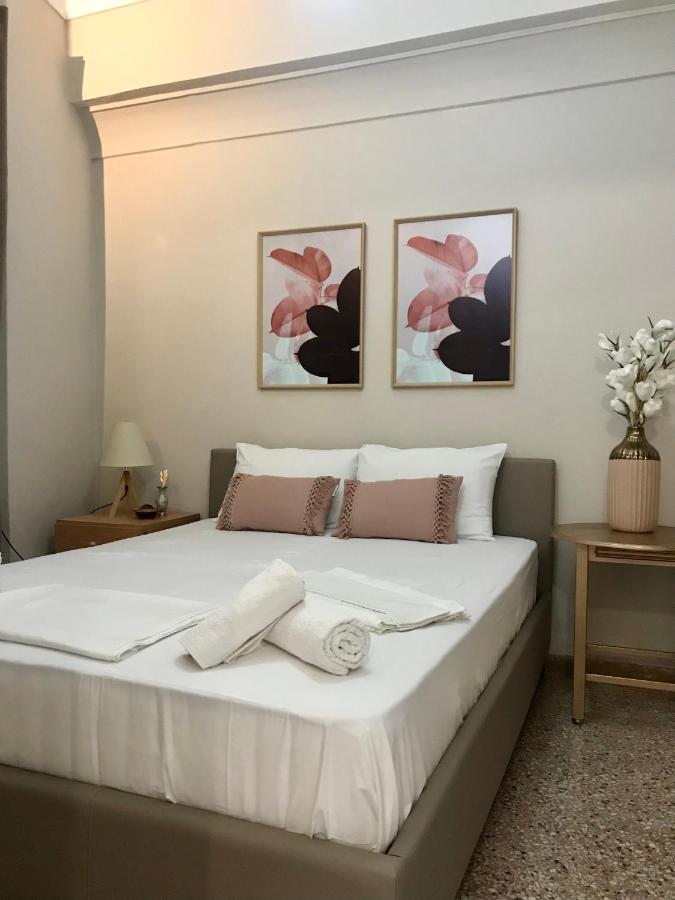 Georgias Central Chania  Bagian luar foto